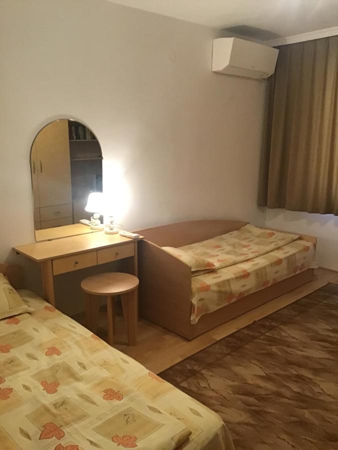 Aurora Guest House Nesebar Exterior photo