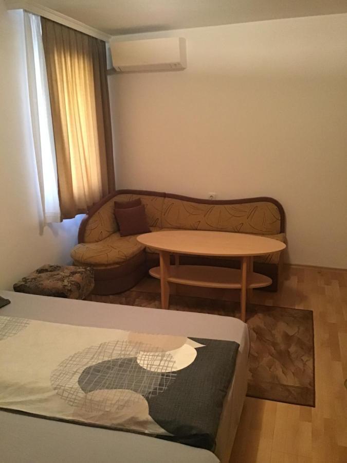Aurora Guest House Nesebar Exterior photo